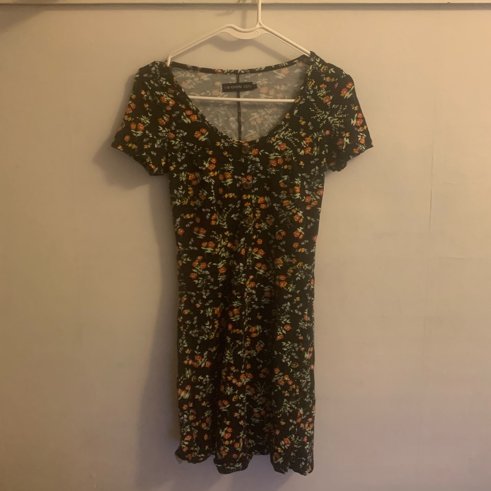 even & odd floral women’s dress, size small! (tagged for exposure)